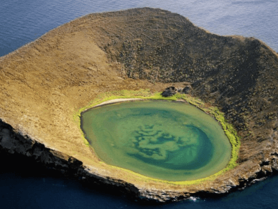 galapagos island water